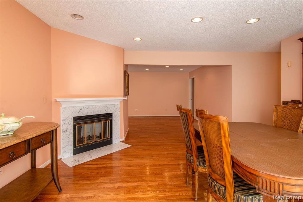 7075 ELMHURST, West Bloomfield, MI — Photo 6