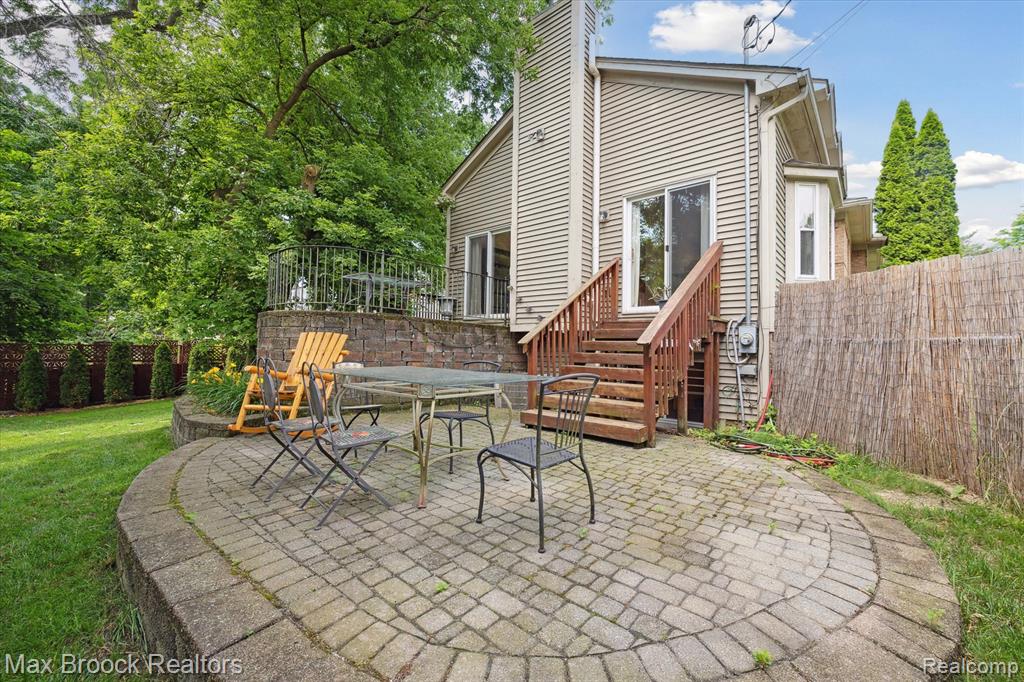 5745 Eastman Boulevard, West Bloomfield, MI 48323 — Photo 58