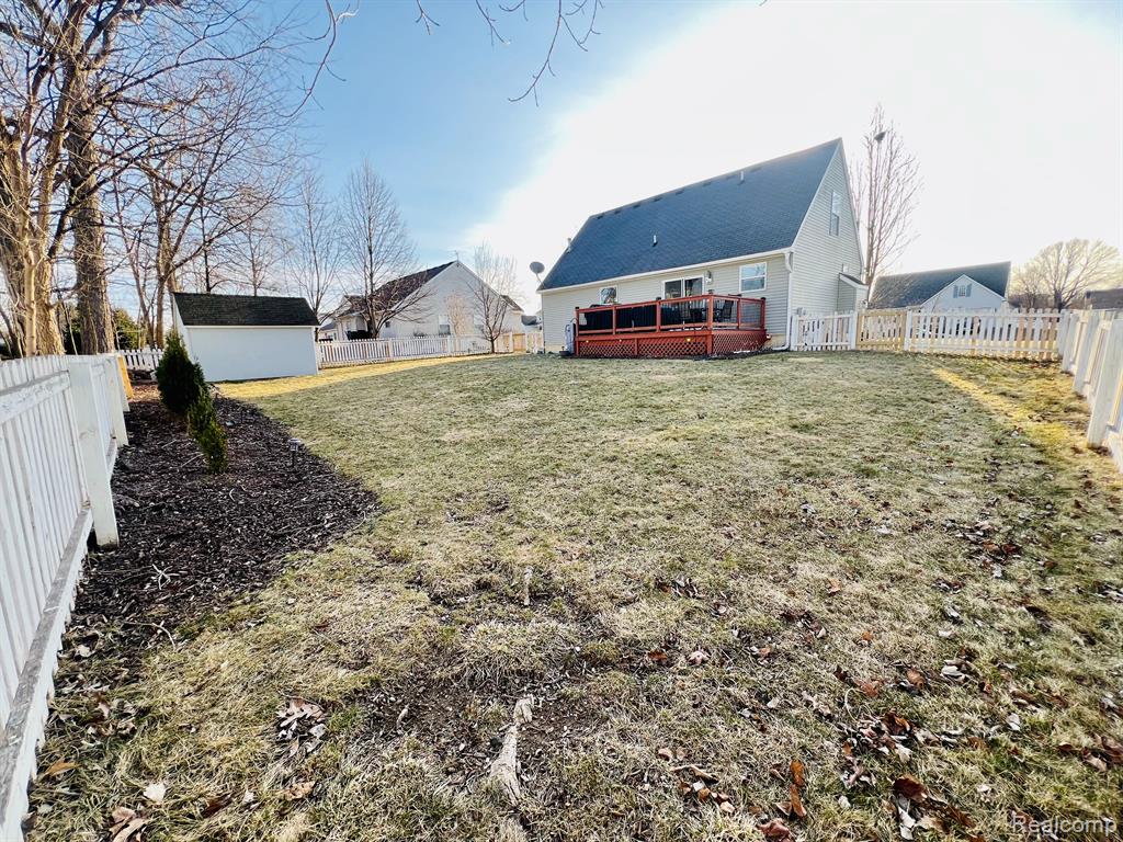 704 HAYSTACK Drive, Linden, MI 48451 — Photo 10