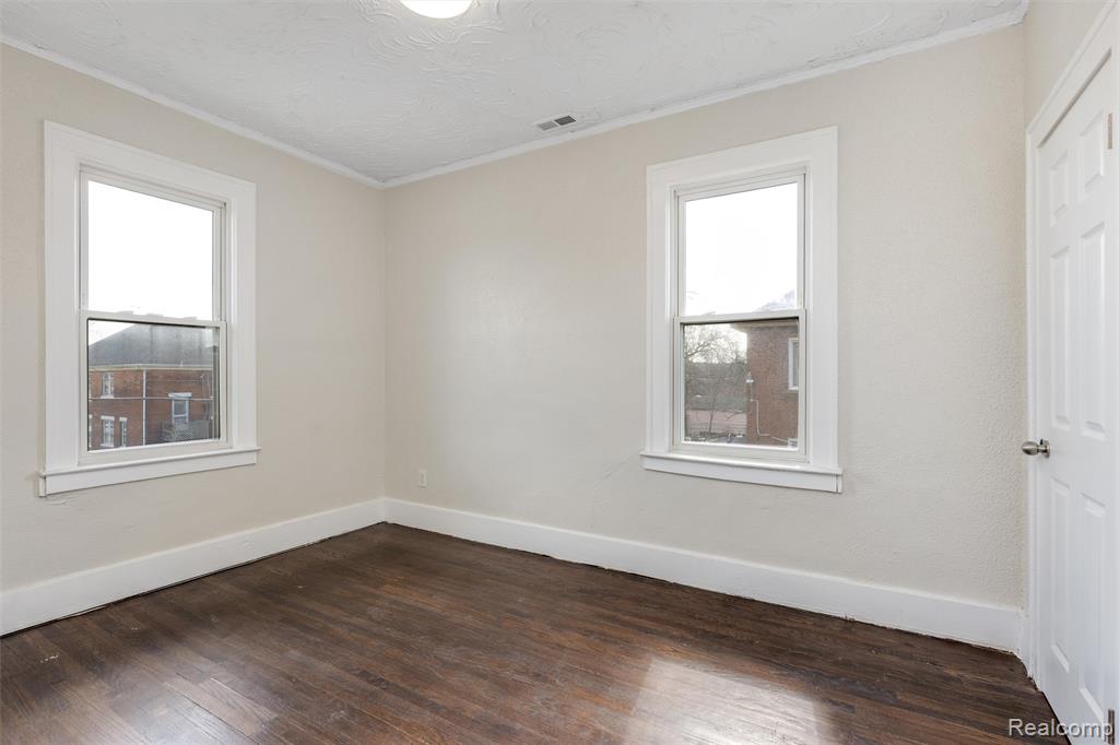 3217 Elmhurst Street, Detroit, MI 48206 — Photo 12