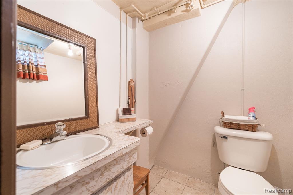 28090 Sunset Boulevard W, Lathrup Village, MI 48076 — Photo 30