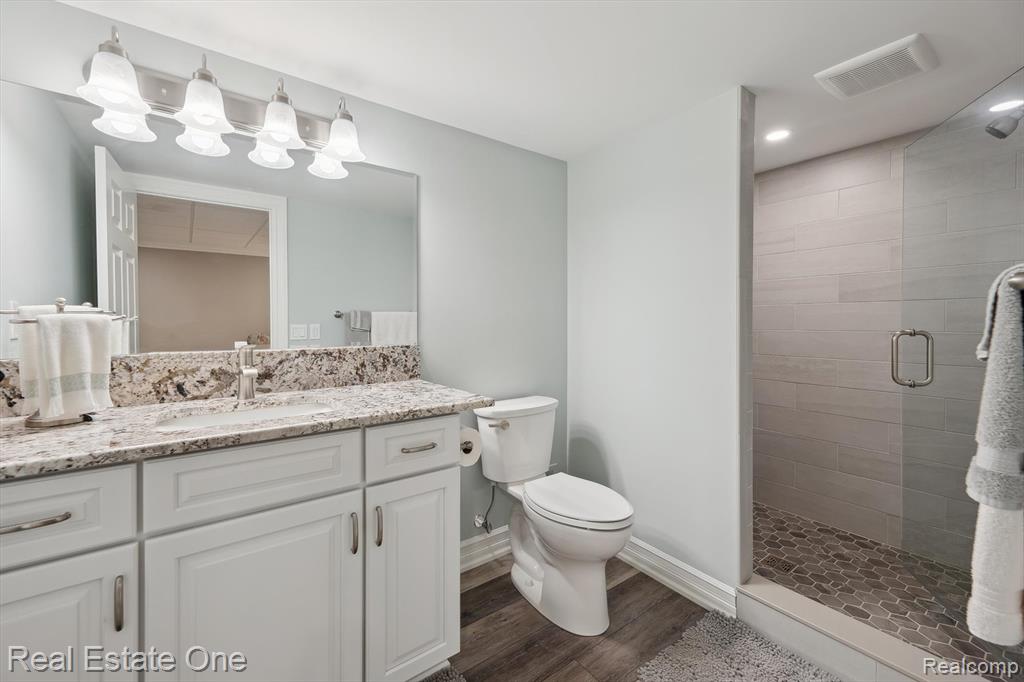 446 Delmar Court, Highland, MI — Photo 42