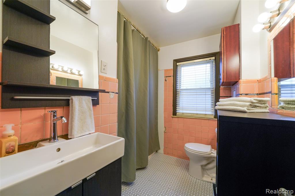 5306 Somerset Avenue, Detroit, MI 48224 — Photo 45