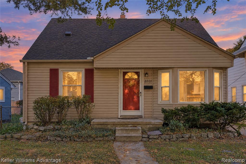 2201 Harwood Avenue, Royal Oak, MI 48067