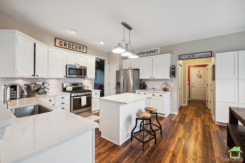 49167 Wooster Court, Canton, MI 48188 — Photo 15