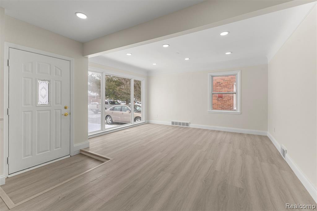 9608 Lenore, Redford, MI 48239 — Photo 4