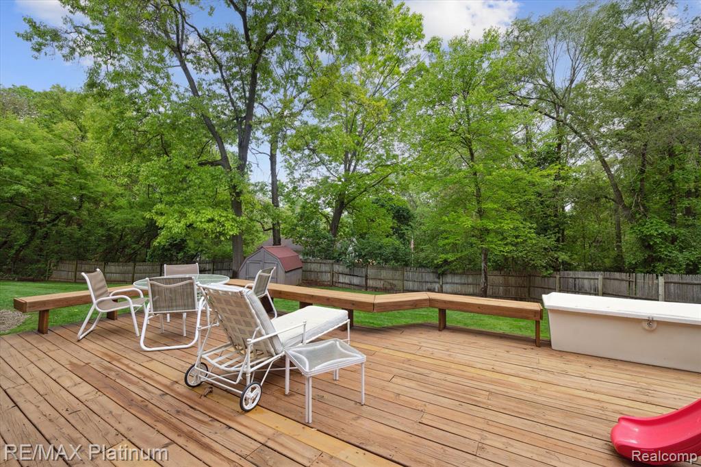 11520 WEIMAN Drive, Pinckney, MI 48169 — Photo 22