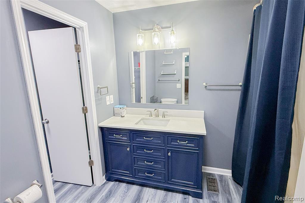 41021 Old Michigan Ave, 39 A, Canton, MI 48188 — Photo 24