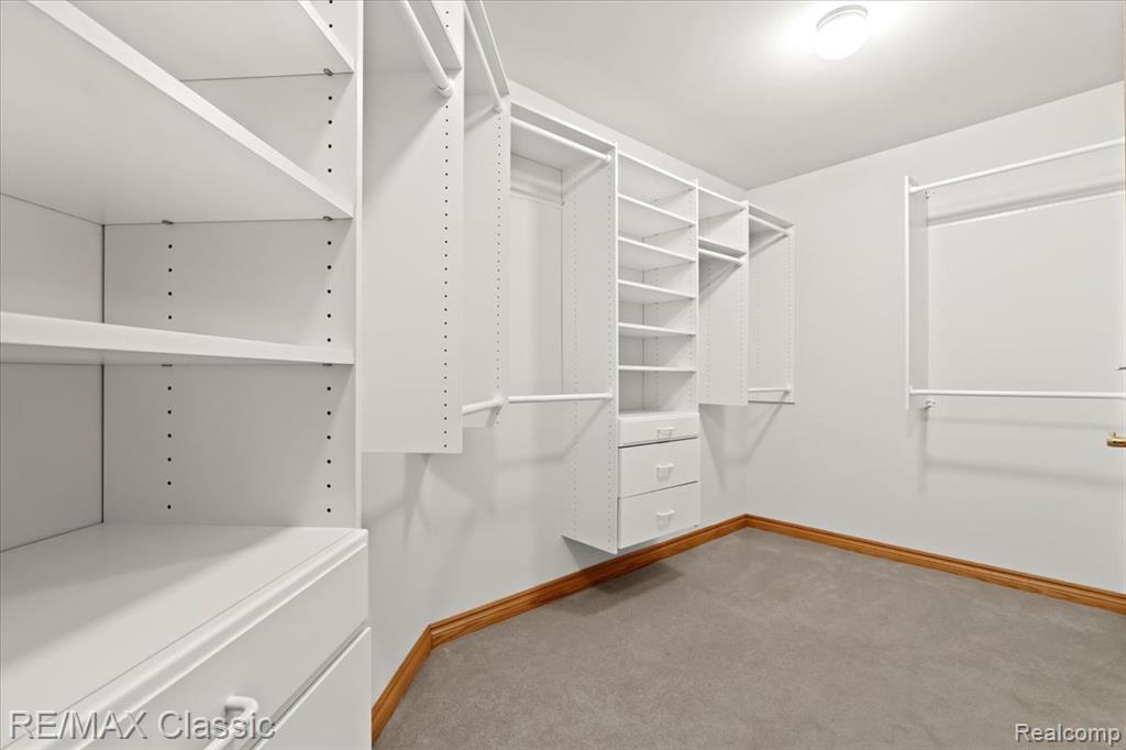 4160 Rolling Pines Court, Commerce Twp, MI 48382 — Photo 35