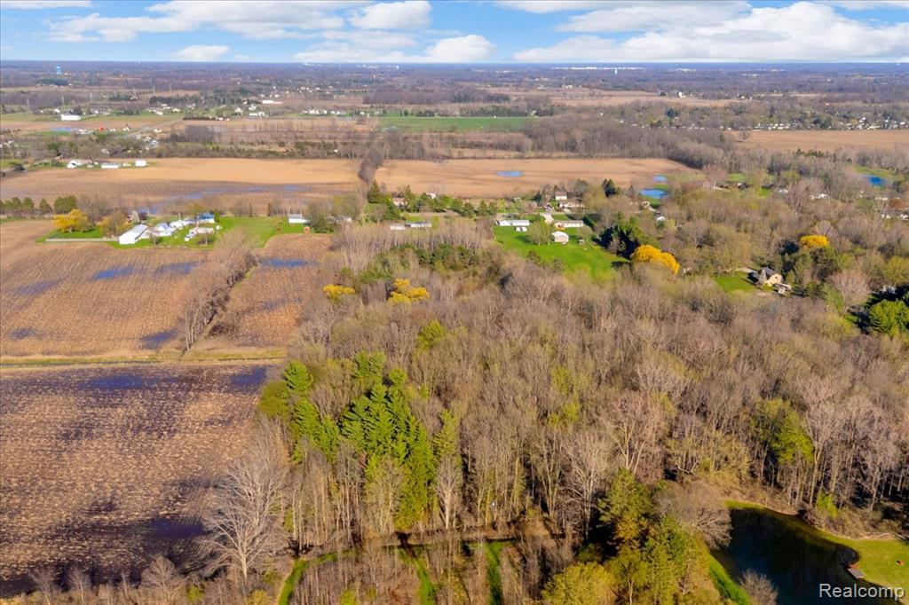 1160 S Van Vleet Road, Swartz Creek, MI 48473 — Photo 38