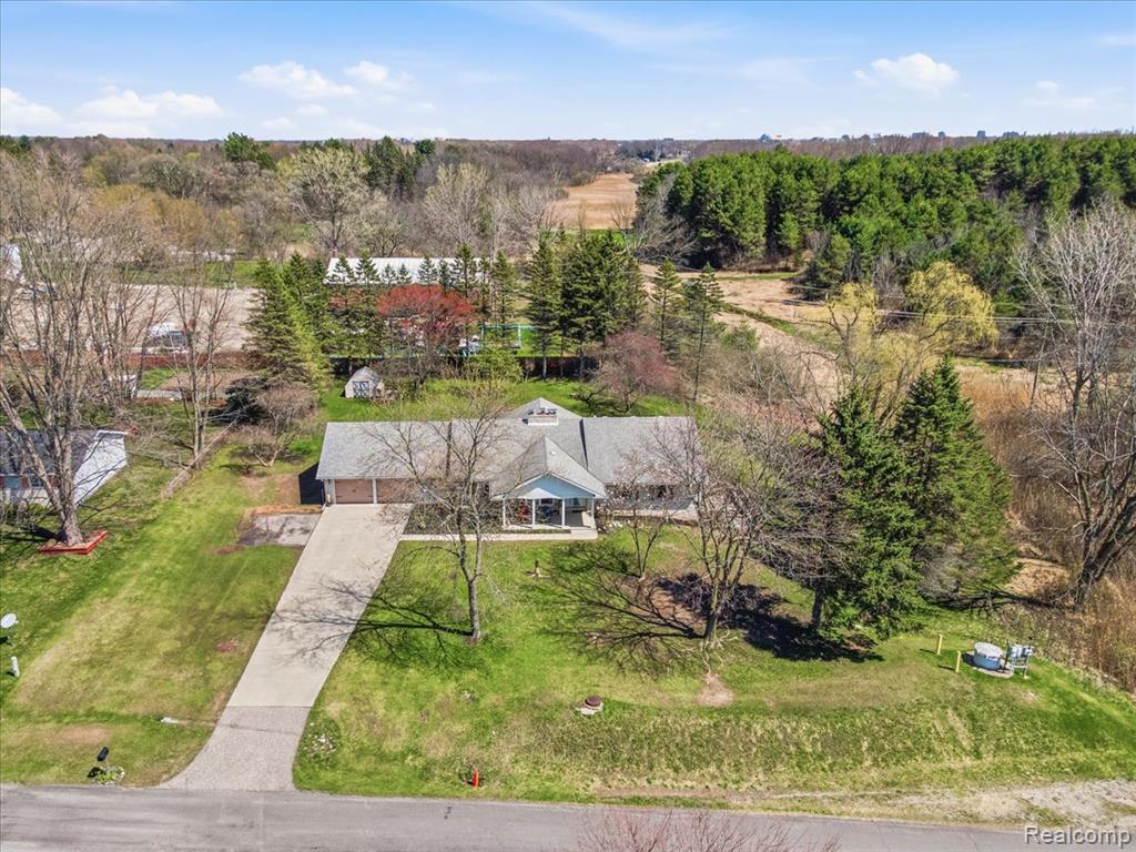 2956 Maywood Drive, Port Huron, MI 48060 — Photo 3