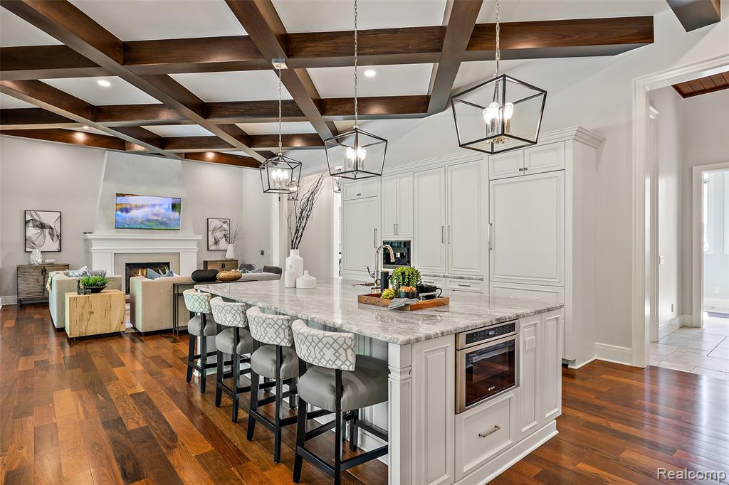 6121 Golfview Drive, Bloomfield Hills, MI 48301 — Photo 12