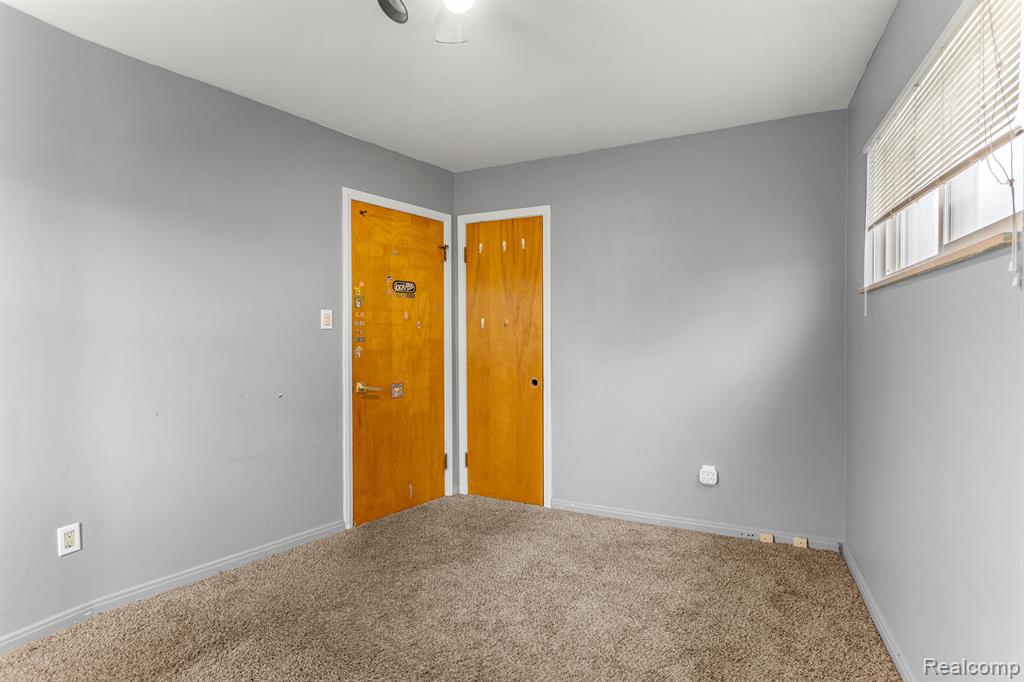 9257 STAHELIN Avenue, Detroit, MI 48228 — Photo 13