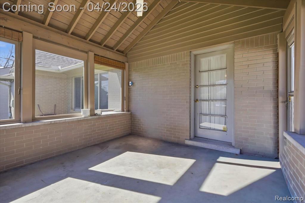13111 Northfield Boulevard, Oak Park, MI 48237 — Photo 28