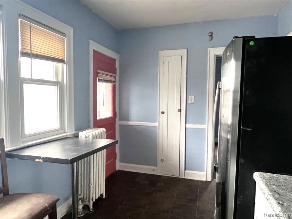 884 Beaconsfield Avenue, Grosse Pointe, MI 48230 — Photo 9