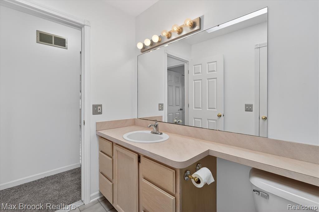 5001 Sylvanview Drive, Clarkston, MI 48348 — Photo 21