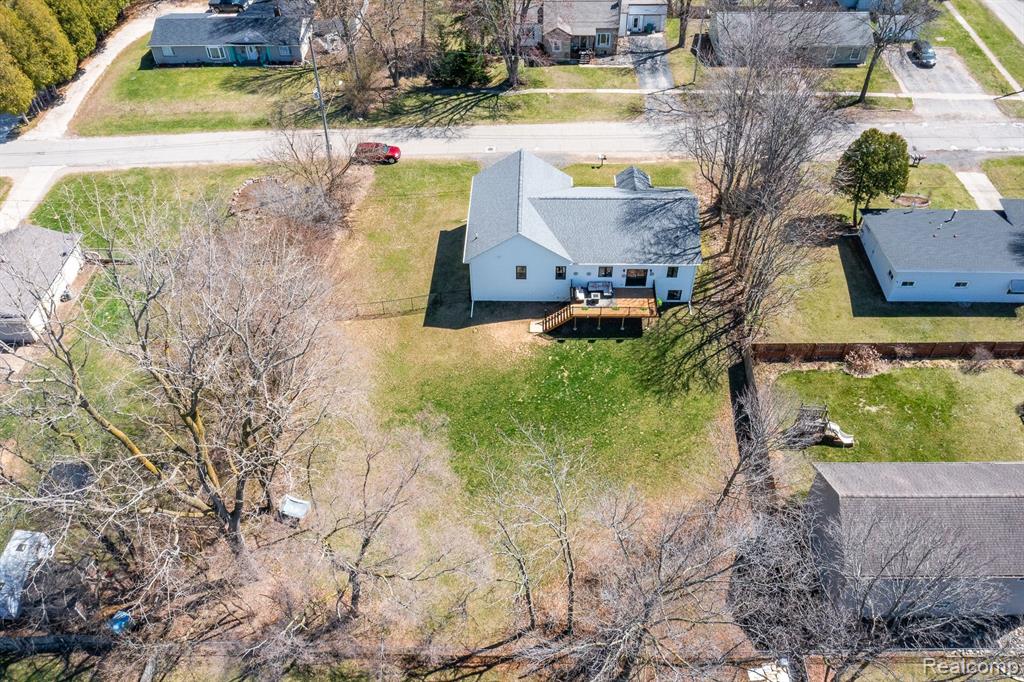 619 N WATKINS, Perry, MI 48872 — Photo 38