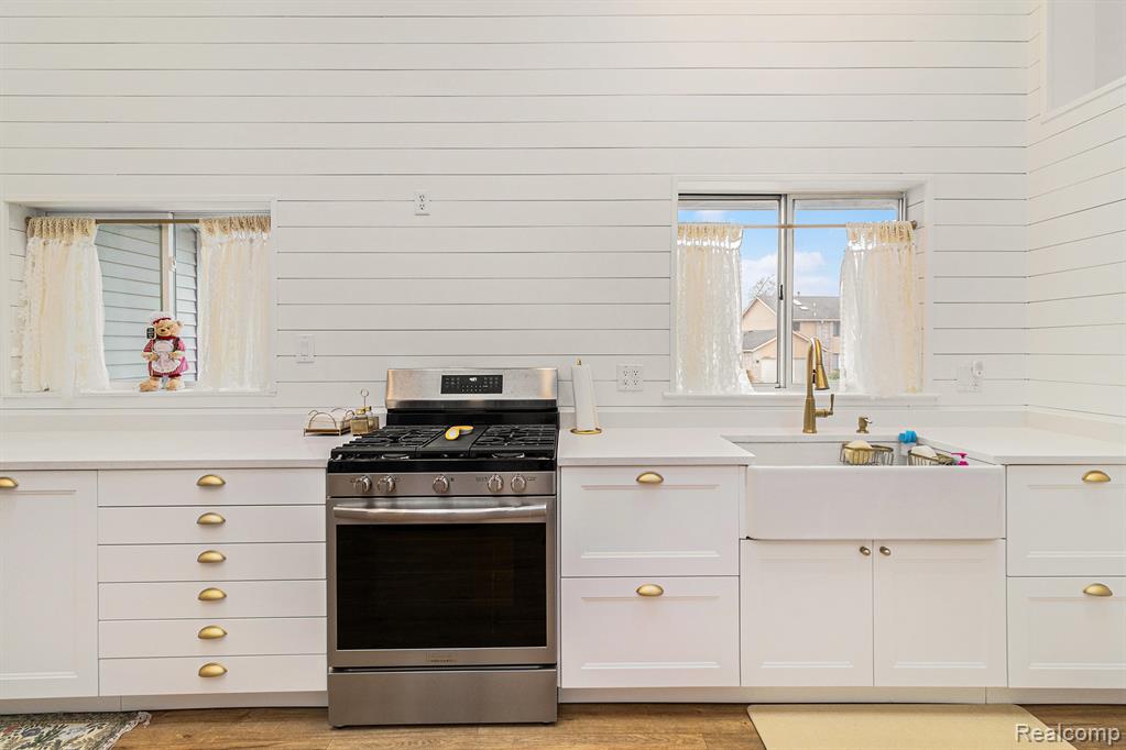 7408 WESTBURY Boulevard, West Bloomfield, MI — Photo 15