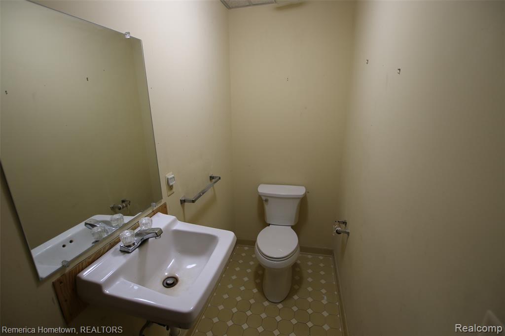 9450 S MAIN Street, Plymouth, MI 48170 — Photo 19