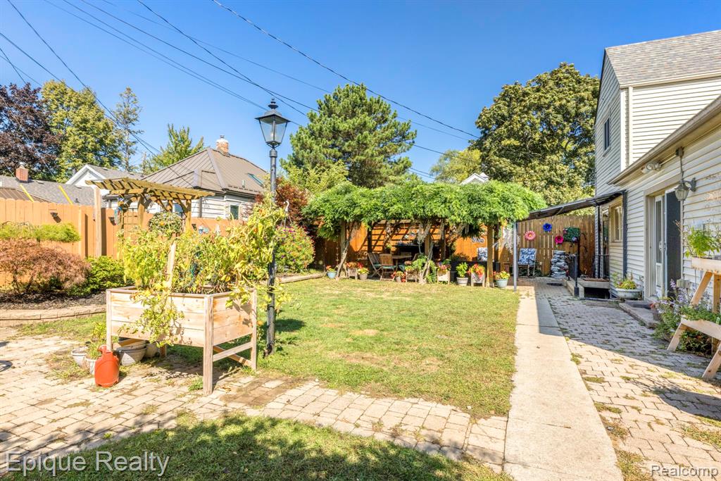 3455 Gratiot Avenue, Port Huron, MI 48060 — Photo 8