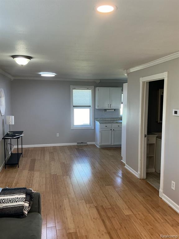 7230 Sandy Beach Drive, Waterford, MI — Photo 9