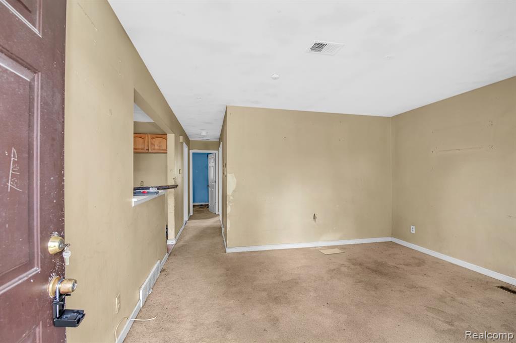 21385 MAJESTIC Avenue, Ferndale, MI 48220 — Photo 5