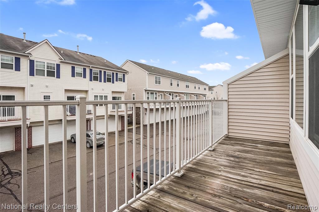 3127 Chambers W, Wixom, MI 48393 — Photo 18