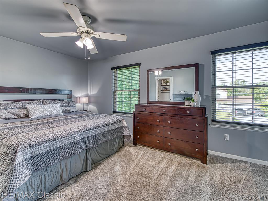 286 Waterlily, Whitmore Lake, MI 48189 — Photo 18