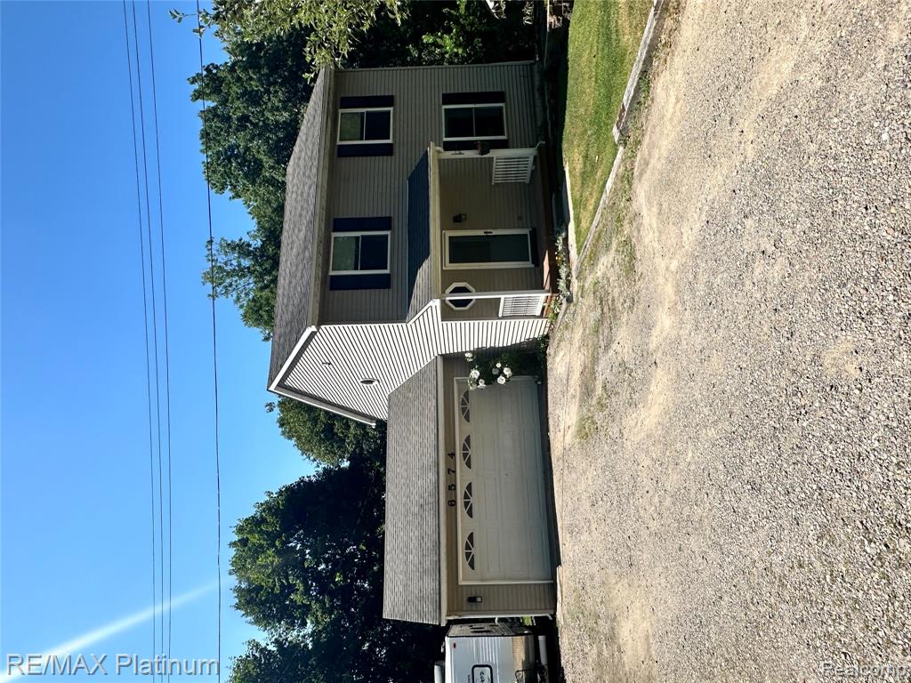 6574 AVON DRIVE, Brighton, MI 48116