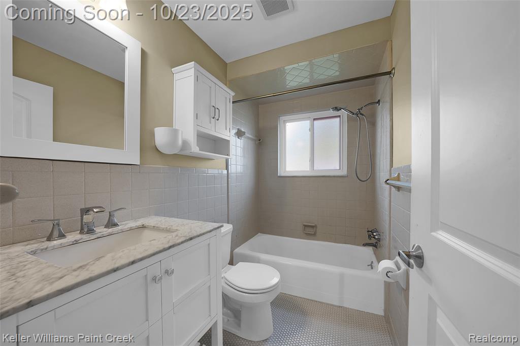 4638 Berwyn Drive, Warren, MI 48092 — Photo 7