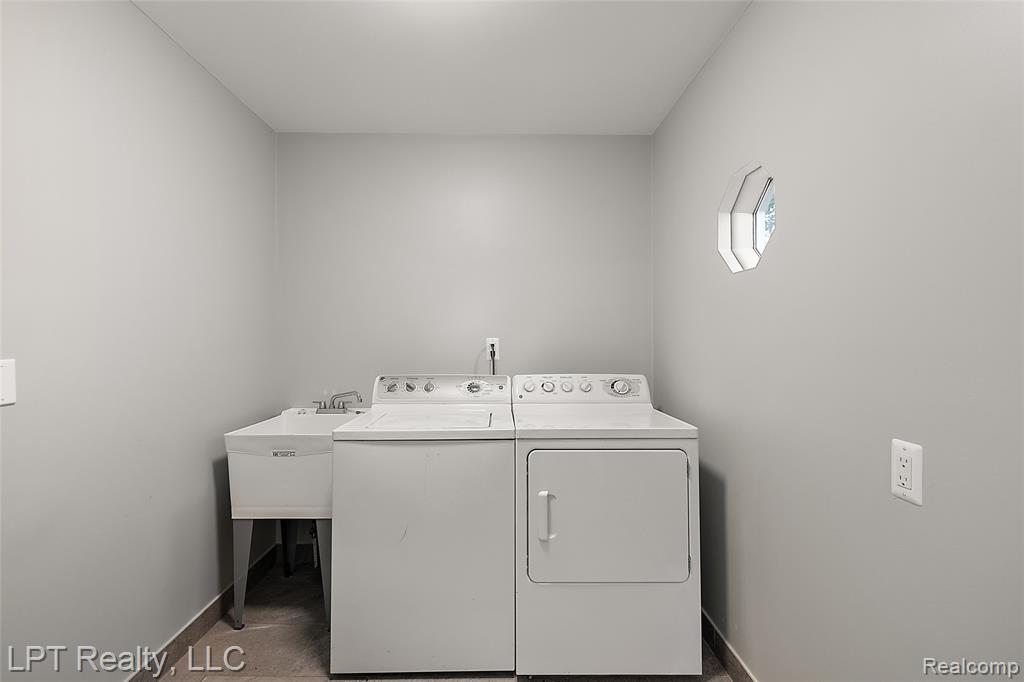 41400 Utica Road, Sterling Heights, MI 48313 — Photo 31