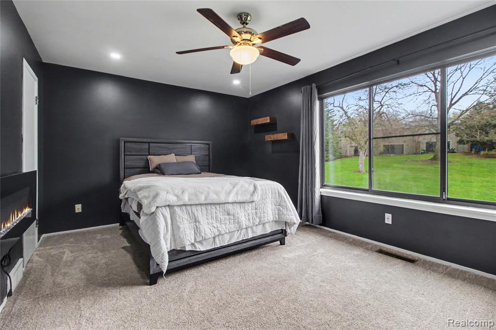 798 Peninsula Court, Ann Arbor, MI 48105 — Photo 10