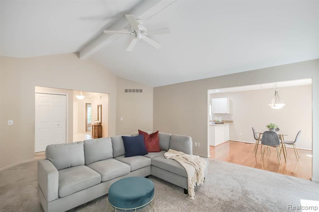 43221 Pointe Drive, 57, Clinton Twp, MI 48038 — Photo 18