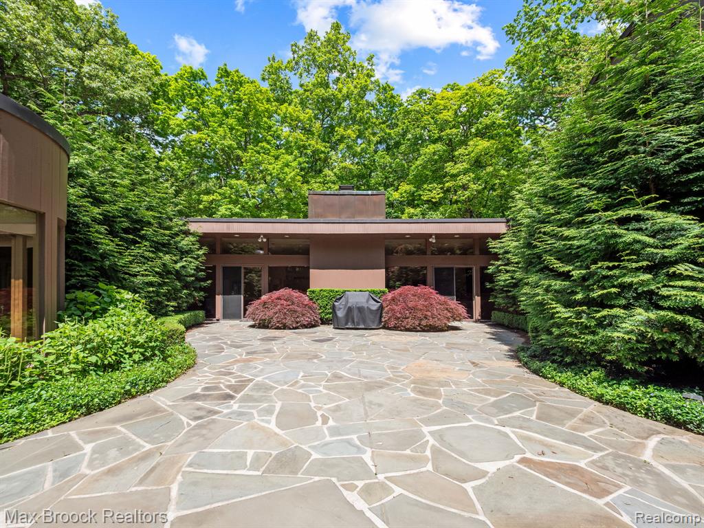 5130 Deep Wood Road, Bloomfield Hills, MI 48302 — Photo 68
