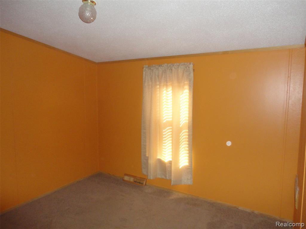3862 Ryans Ridge, Monroe, MI 48161 — Photo 13