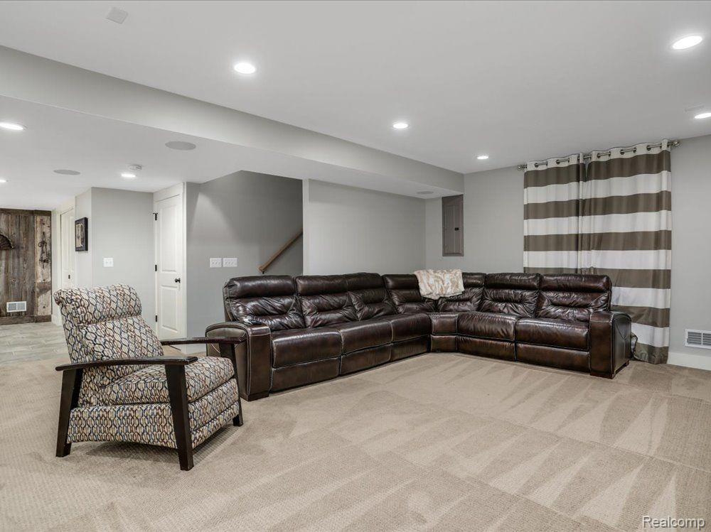 50565 Mayfield East Court, Canton, MI 48187 — Photo 45