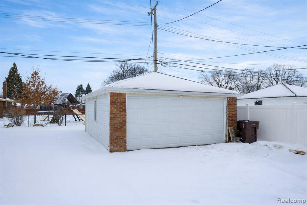8373 McKinley, Center Line, MI 48015 — Photo 28