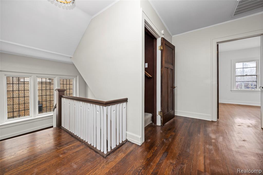 2295 Atkinson Street, Detroit, MI 48206 — Photo 45