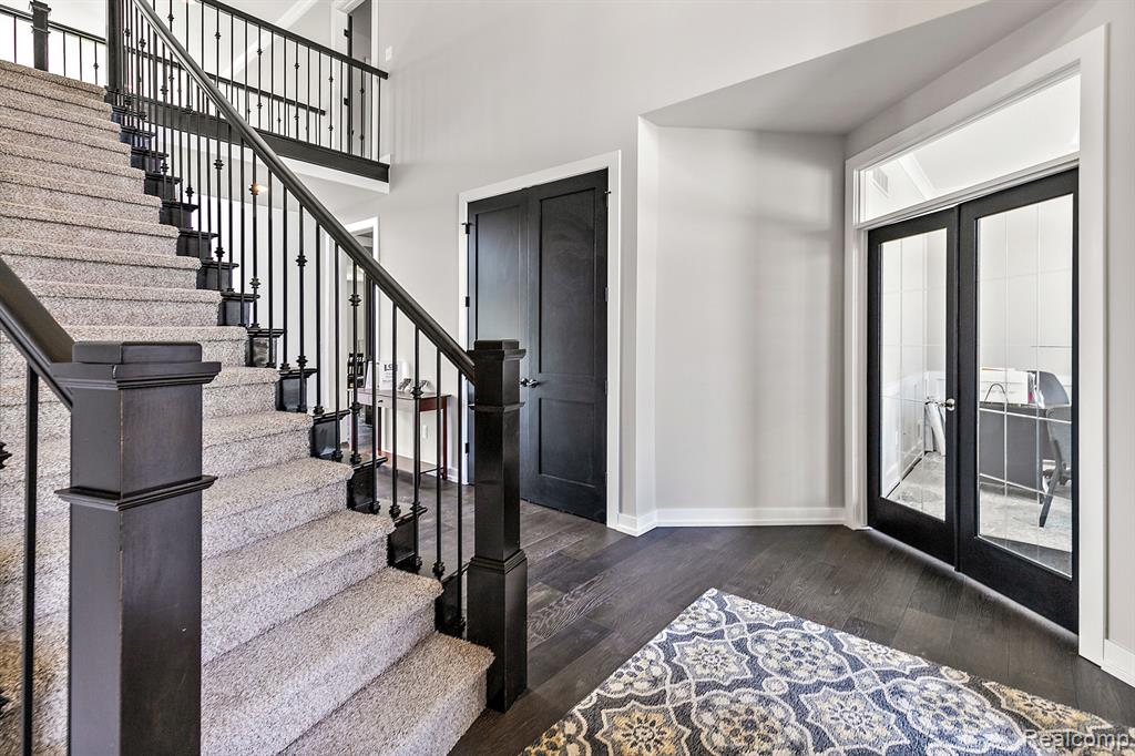 45190 TWIN RIVER Drive, Macomb, MI 48044 — Photo 14