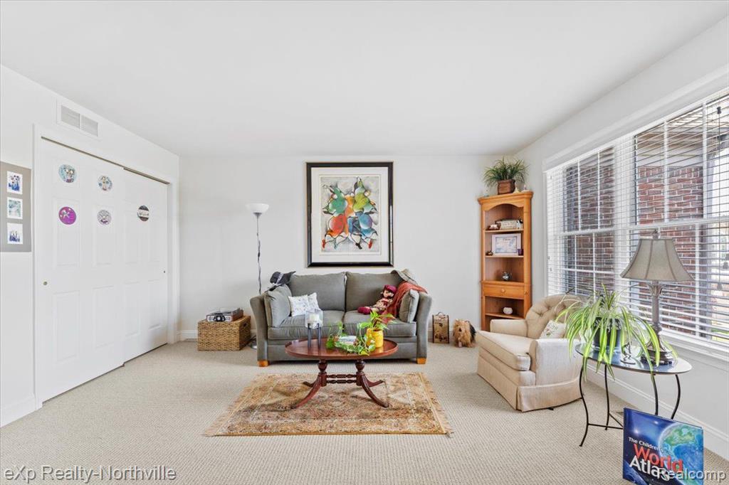 44593 BROADMOOR Circle N, Northville, MI 48168 — Photo 28