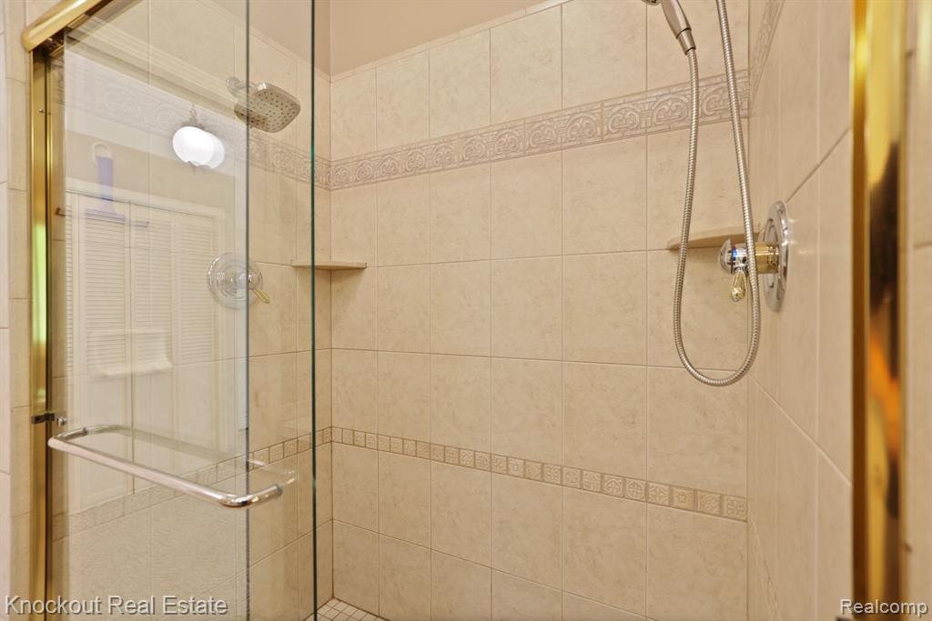 243 Cherry Street, Frankenmuth, MI 48734 — Photo 32