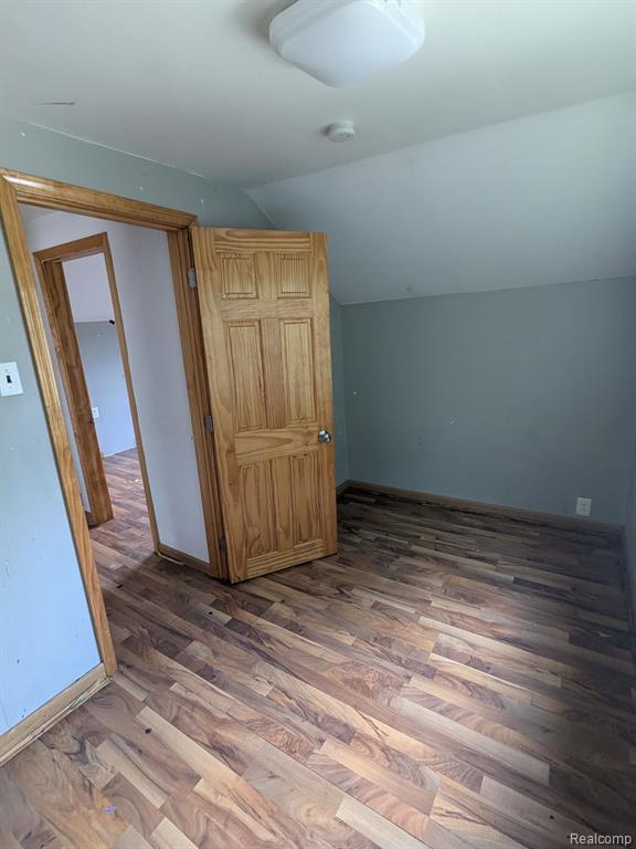 4208 CROISSANT Street, Dearborn Heights, MI 48125 — Photo 13