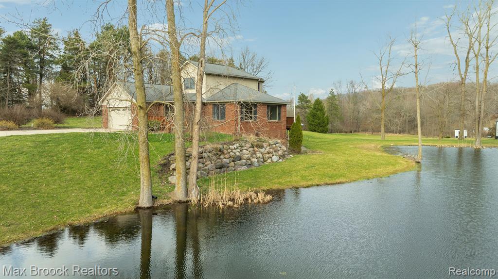 6426 OAK GROVE Road, Howell, MI 48855 — Photo 49