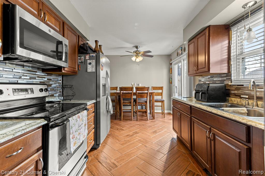 4306 Elizabeth Street, Wayne, MI 48184 — Photo 17