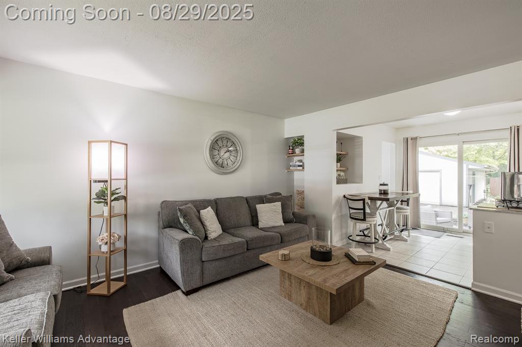 934 Prince Street, Milford, MI 48381 — Photo 7