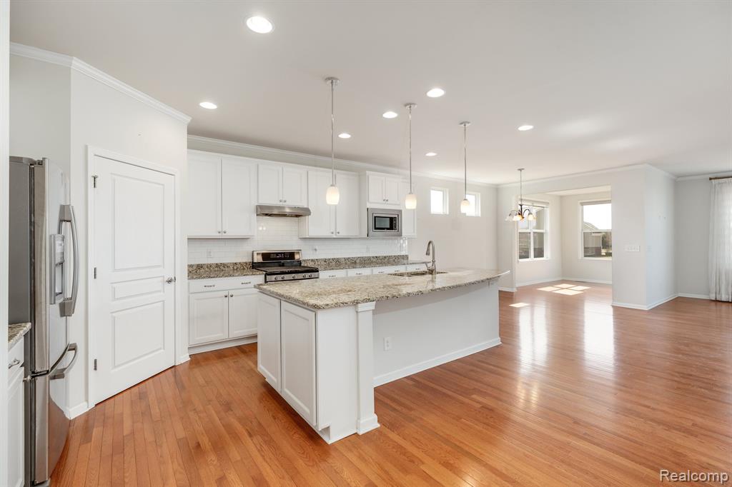 9336 SAINT ANDREWS Drive, Grand Blanc, MI 48439 — Photo 5