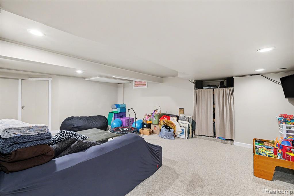 16181 Valcrest Drive, Linden, MI 48451 — Photo 39