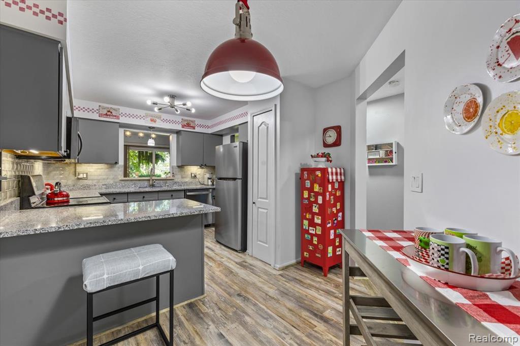 4884 Ashley Lane, Waterford, MI 48329 — Photo 5