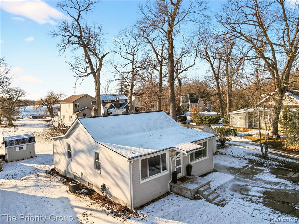 636 Lakeview Drive, White Lake, MI — Photo 50
