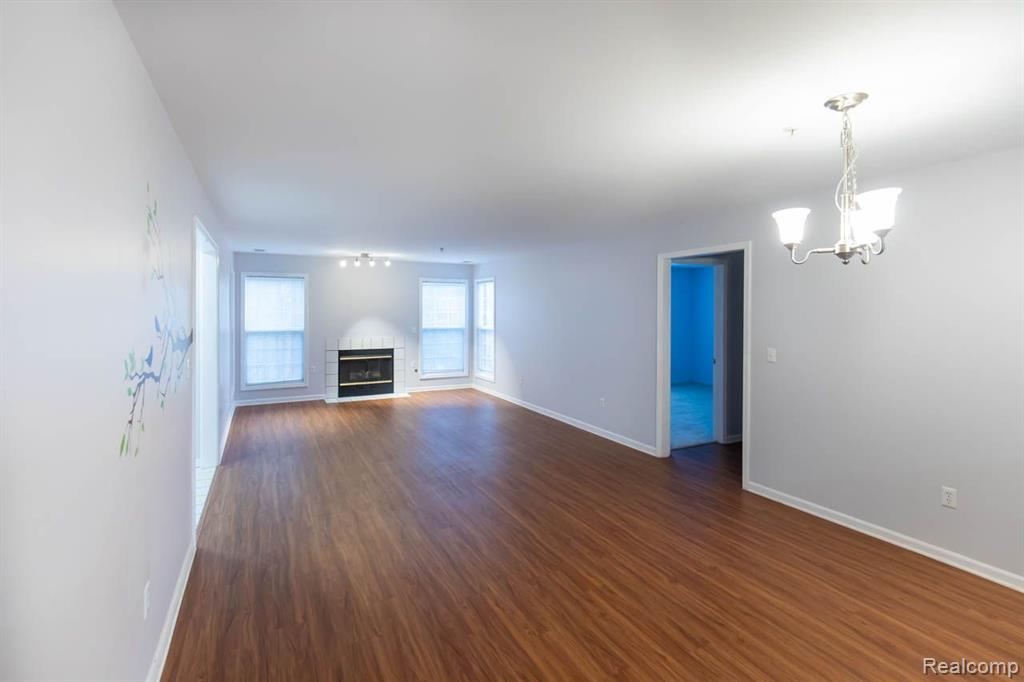 28460 CARLTON WAY Drive, Novi, MI 48377 — Photo 10